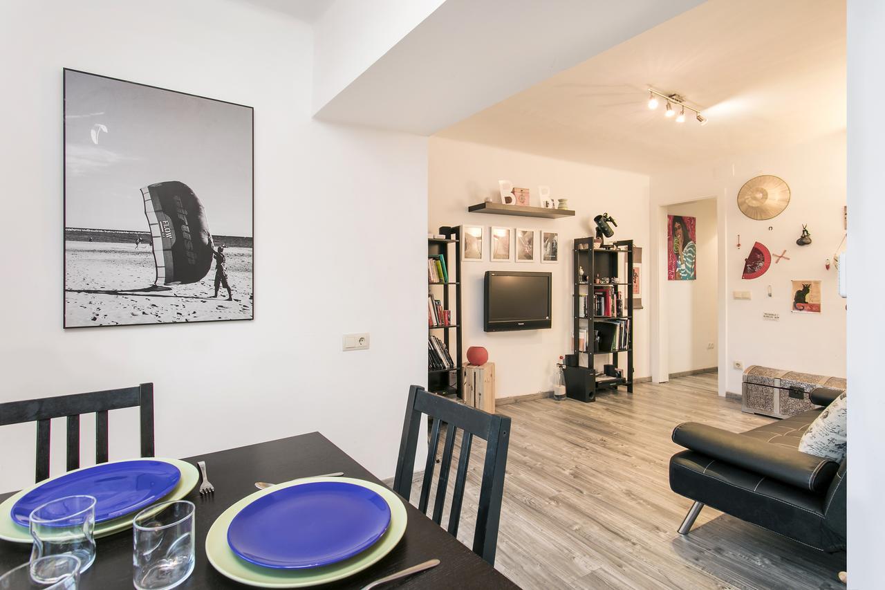 Apartamento Baba Оспиталет де Лобрегат Екстериор снимка