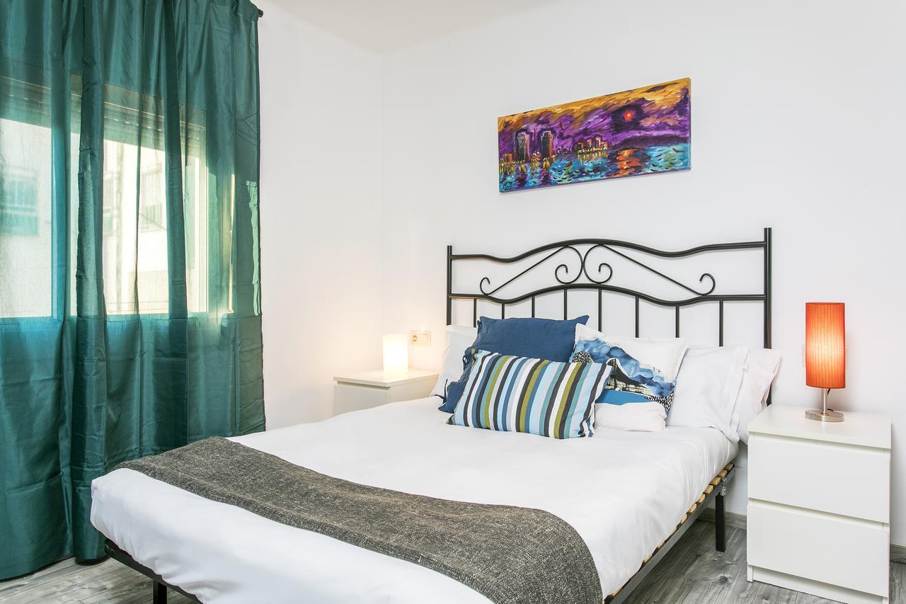 Apartamento Baba Оспиталет де Лобрегат Екстериор снимка