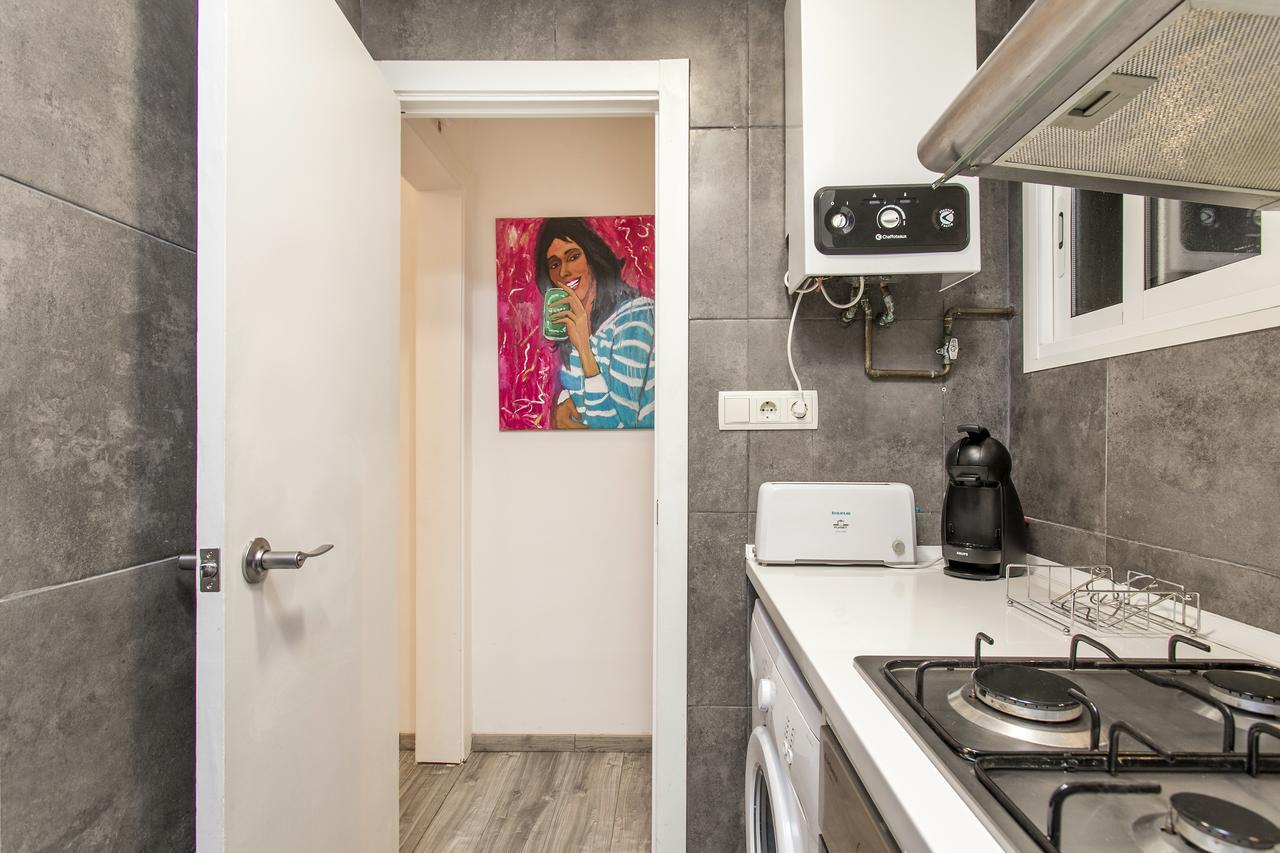 Apartamento Baba Оспиталет де Лобрегат Екстериор снимка