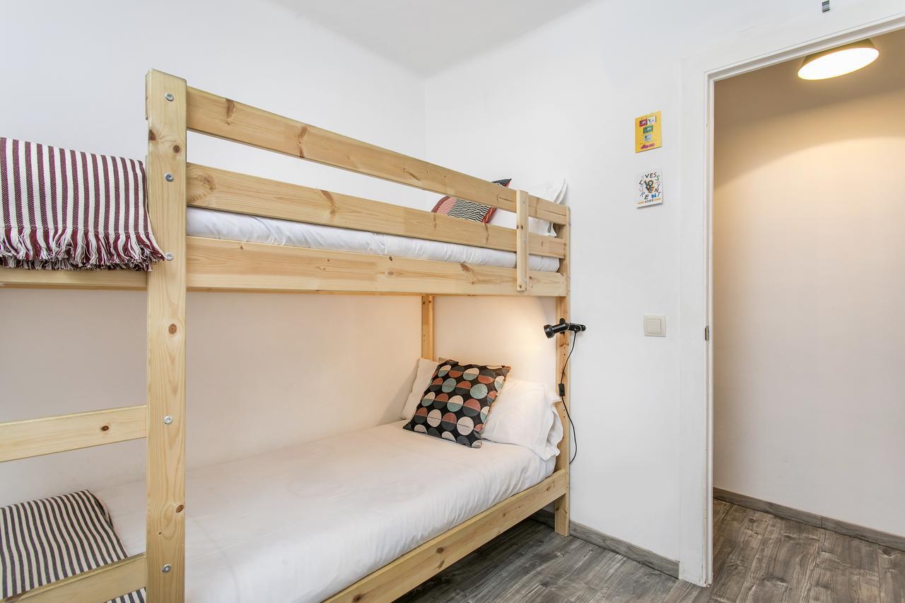 Apartamento Baba Оспиталет де Лобрегат Екстериор снимка